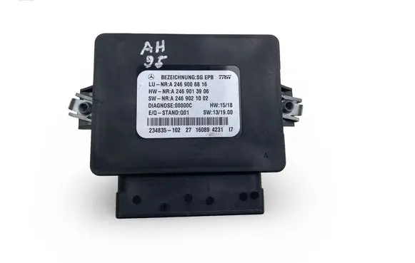 Infiniti Q30 Rear brake EMF control unit/module A2469006816