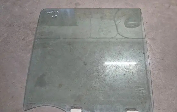 Nissan Patrol Y61 Rear door window glass