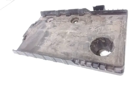 Battery tray