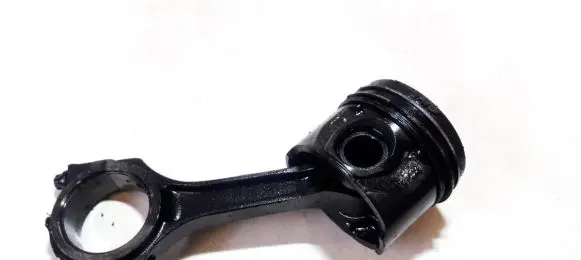 Ford Mondeo Mk III Piston with connecting rod 24655b