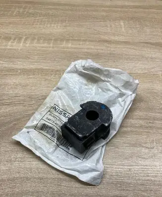 Nissan Qashqai Front anti-roll bar/stabilizer link 546134EA0B