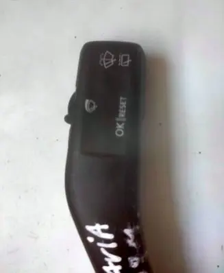 Skoda Octavia Mk2 (1Z) Wiper control stalk 1K0953519A