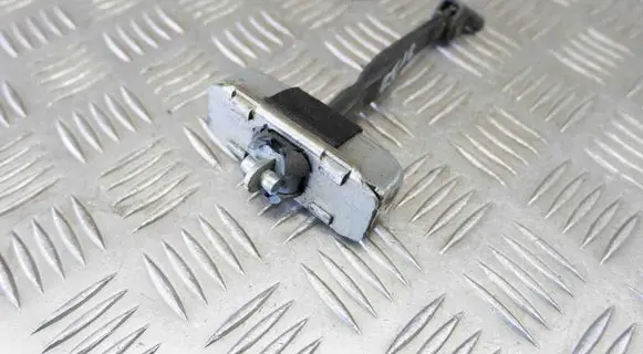 Toyota Prius+ (ZVW40) Rear door check strap stopper 6863047040