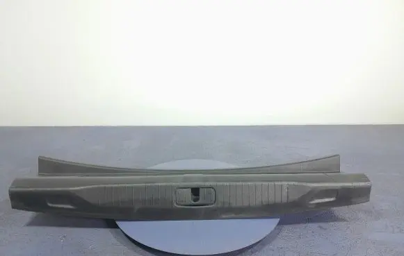 Opel Astra J Other sill/pillar trim element 13261727