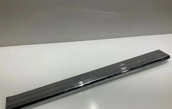 Mercedes-Benz CLS C219 Side skirt front trim A2196800235 2196800235