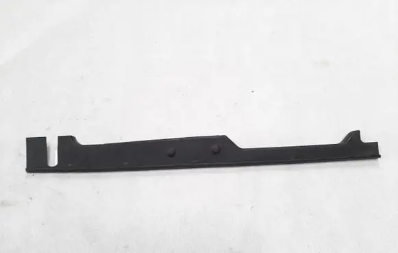 Audi A5 Fender end trim 8W6820581G