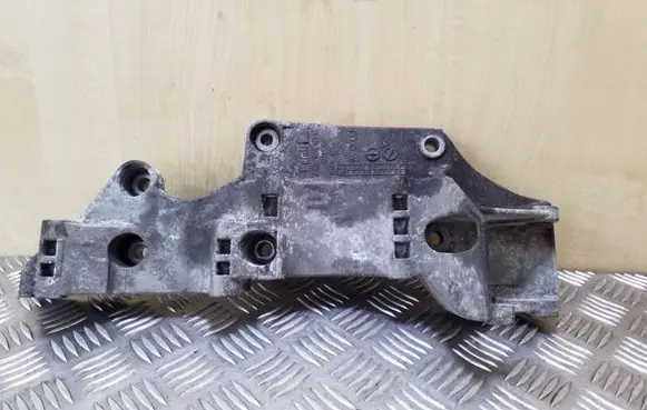 Audi A3 S3 8L Generator/alternator bracket 045903143C