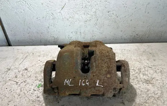 Mercedes-Benz ML W164 Front brake caliper