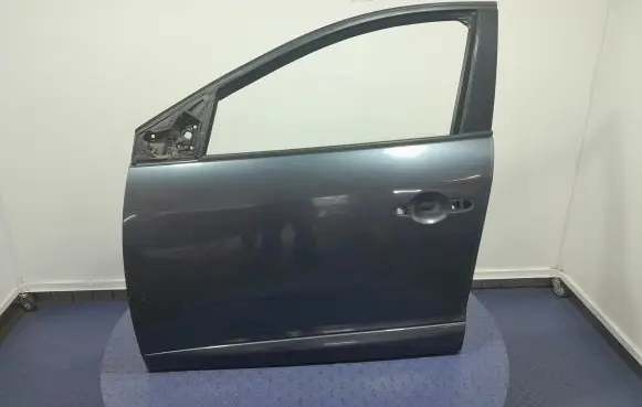Renault Megane III Front door