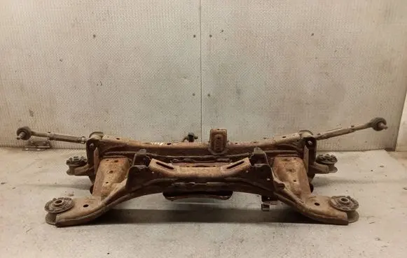 Toyota Avensis T270 Rear subframe 