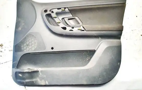 Skoda Praktik (5J8) Front door card panel trim 5j7867012