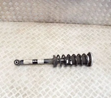 BMW 5 G30 G31 Rear shock absorber/damper 6866620