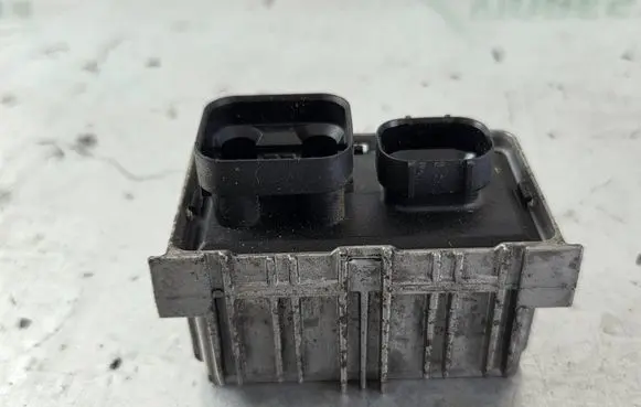 Opel Antara Glow plug pre-heat relay 55574293 120958 0522122601
