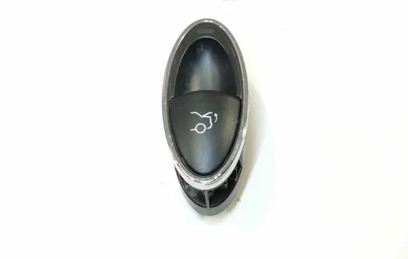 Mercedes-Benz CLS C219 Tailgate opening switch A2118211151
