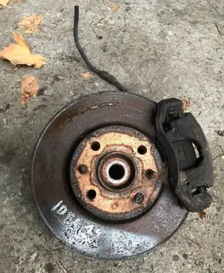 Fiat Idea Front wheel hub spindle knuckle
