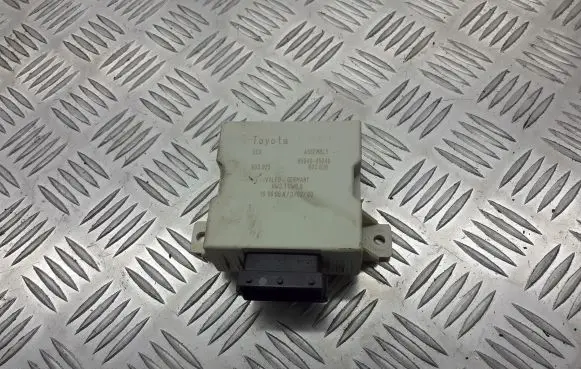 Toyota Avensis T250 Window wiper relay 85940-05040