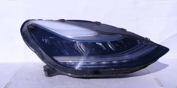 Tesla Model 3 Headlight/headlamp 107737600C L90137043 340005