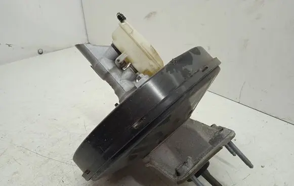 Renault Scenic III - Grand scenic III Brake booster 472100005R