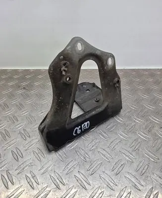 Audi A6 S6 C6 4F Fender mounting bracket 4F0821136A
