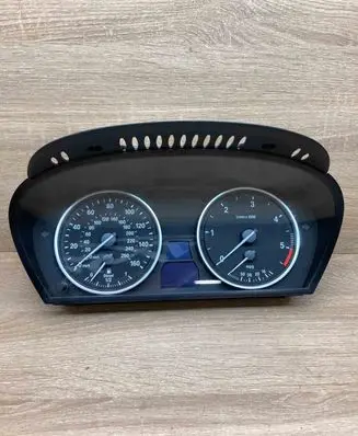 BMW 5 E60 E61 Speedometer (instrument cluster) 9168865 110080213