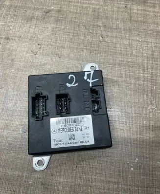 Mercedes-Benz E W211 Comfort/convenience module A2115452132