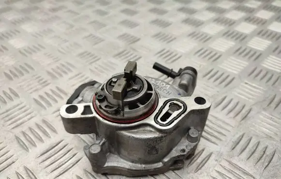 Opel Combo E Vacuum pump 9850109580