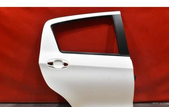 Toyota Yaris Rear door 