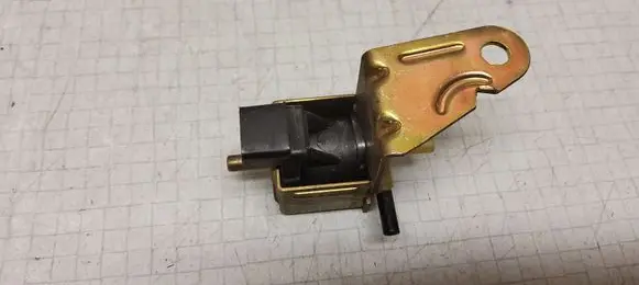 Audi A6 S6 C4 4A Turbo solenoid valve 437906283A