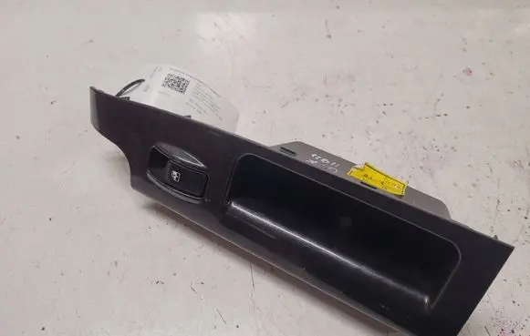 KIA Sorento Electric window control switch 478525110