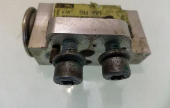 Skoda Octavia Mk2 (1Z) Air conditioning (A/C) expansion valve 1K2820103 X1D11
