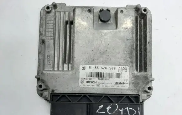 Opel Insignia A Engine control unit/module 55576906AAP9 0281017105