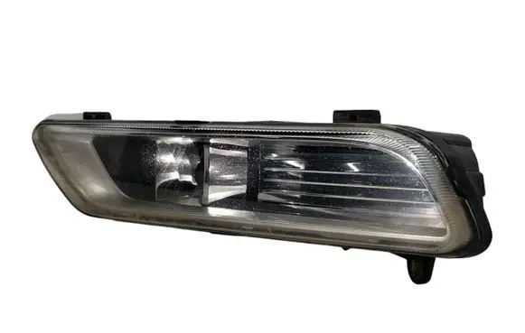 Volkswagen PASSAT B7 Front fog light 176623 17662401 176624