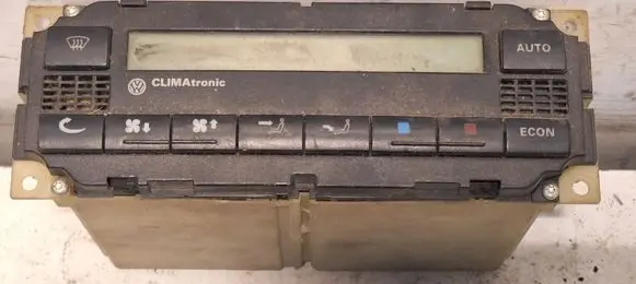 Volkswagen PASSAT B5 Climate control unit 3B1907044B