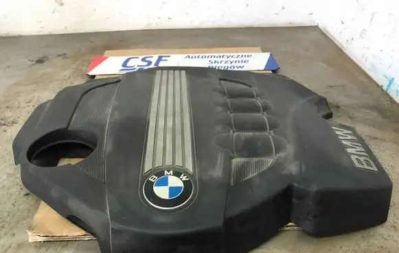 BMW 5 F10 F11 Engine cover (trim) 7797410