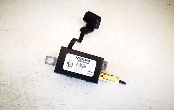 Volvo XC90 Antenna control unit 30752098