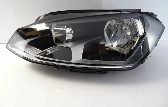 Volkswagen Golf VII Headlight/headlamp