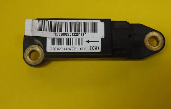 Mercedes-Benz E W210 Airbag deployment crash/impact sensor 2208204426