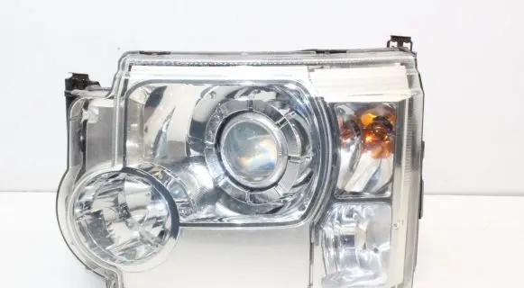 Land Rover Discovery 3 - LR3 Headlight/headlamp XBC500052