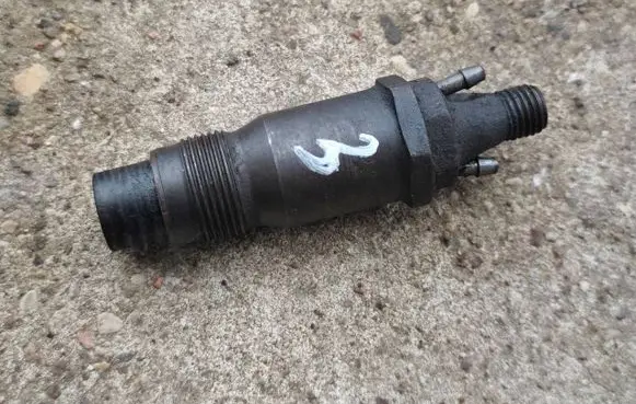Jeep Grand Cherokee (WJ) Fuel injector KCA17S89