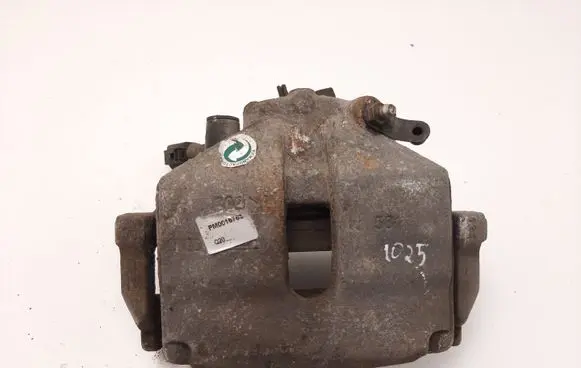 Volkswagen PASSAT B7 Front brake caliper