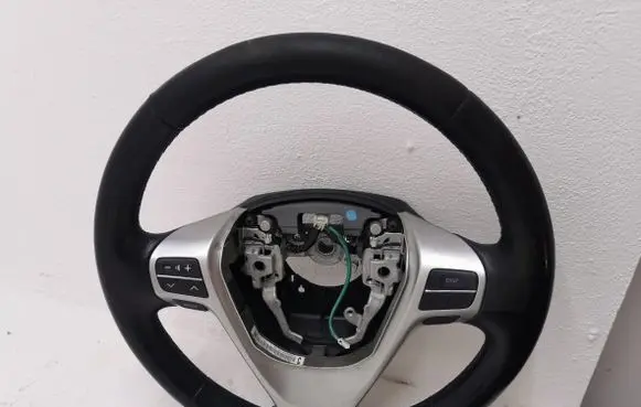 Toyota Avensis T270 Steering wheel