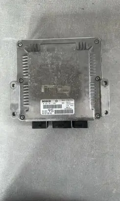 Citroen C5 Engine control unit/module 0281011340