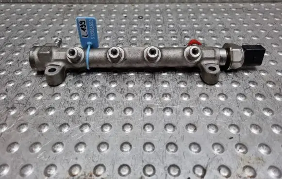 Skoda Octavia Mk3 (5E) Fuel main line pipe 04L089D