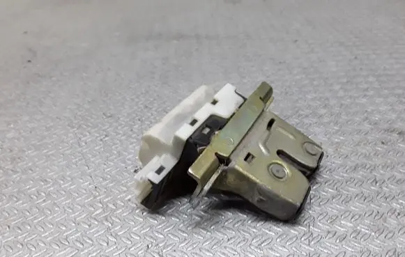Renault Scenic RX Tailgate/trunk/boot lock/catch/latch