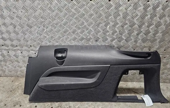 Audi Q7 4L Trunk/boot side trim panel 4L0863880
