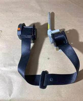 BMW 7 E65 E66 Rear seatbelt 00063774B