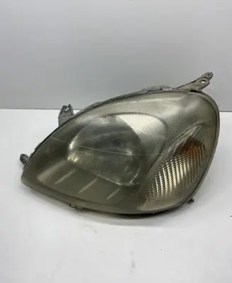 Toyota Yaris Headlight/headlamp 52002