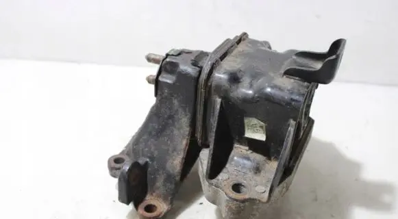 KIA Optima Gearbox mounting bracket