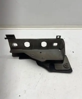 Land Rover Discovery 4 - LR4 Engine mounting bracket 9141
