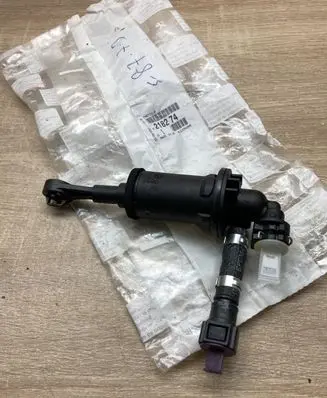 Peugeot 407 Clutch master cylinder 218274
